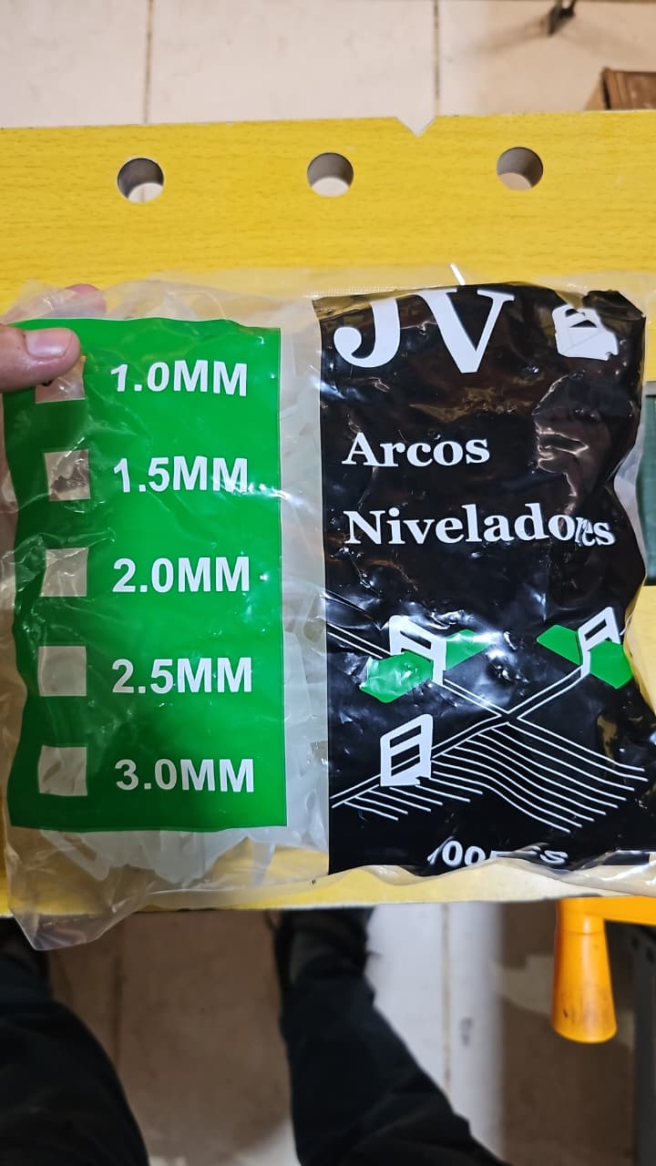 NIVELADORES ANCHOS JV 3MM